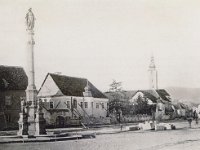 Kaptolski trg 1880. godine, poslije potresa